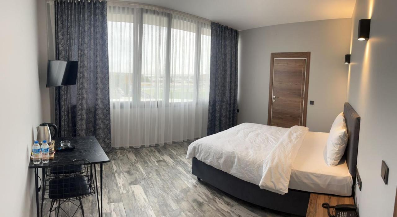 Tuzla Suite Otel Istanbul Exterior photo
