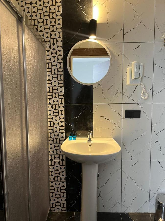 Tuzla Suite Otel Istanbul Exterior photo